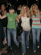 Avril Lavigne nude 24