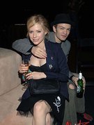 Avril Lavigne nude 73