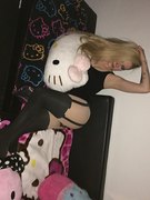 Avril Lavigne nude 18