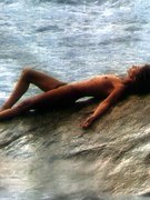 Belinda Meulendijk nude 12