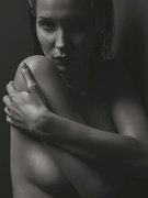Bella Hadid nude 1