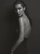 Bella Hadid nude 3