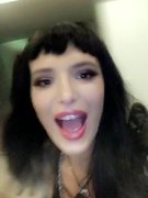 Bella Thorne nude 4