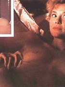 Bening Annette nude 53