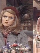 Bernadette Peters nude 18