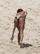 Brooke Burke nude 13