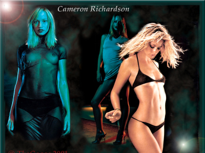 Mischievous Cameron Richardson.