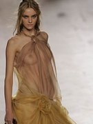 Caroline Trentini nude 2