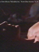 Carrie Anne Moss nude 41