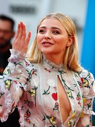 Chloe Grace Moretz nude 16