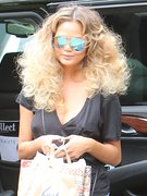 Chrissy Teigen nude 5