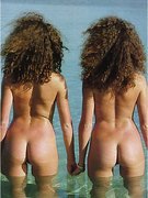 Clio Goldsmith nude 18