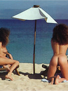 Clio Goldsmith nude 3