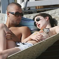 Sexy beach pics of Daveigh Chase!