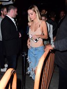 Delilah Hamlin nude 12