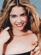 Denise Richards nude 8
