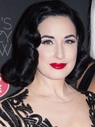 Dita Von Teese nude 16