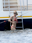 Doutzen Kroes nude 4