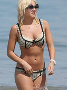 Elisha Cuthbert nude 134