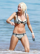Elisha Cuthbert nude 154