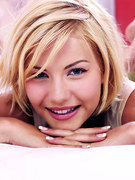 Elisha Cuthbert nude 166