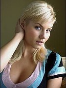 Elisha Cuthbert nude 45