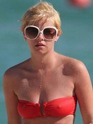 Elisha Cuthbert nude 87
