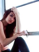 Elizabeth Elam nude 7