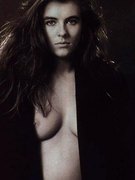 Elizabeth Hurley nude 184