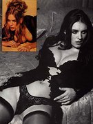 Elizabeth Hurley nude 192