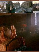 Elizabeth Hurley nude 4