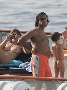 Elizabeth Hurley nude 434