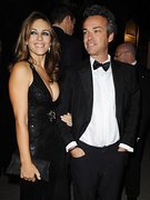 Elizabeth Hurley nude 539