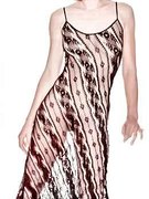 Elizabeth Hurley nude 3