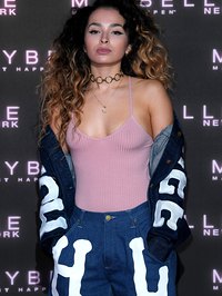 Ella Eyre