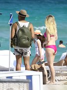Ellie Goulding nude 15