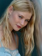 Emilie De-Ravin nude 119