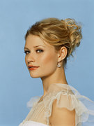 Emilie De-Ravin nude 12