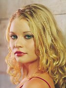 Emilie De-Ravin nude 133