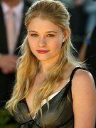 Emilie De-Ravin nude 135