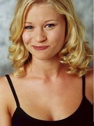 Emilie De-Ravin nude 143