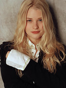 Emilie De-Ravin nude 18