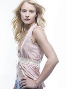 Emilie De-Ravin nude 84