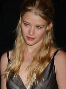Emilie De-Ravin nude 91