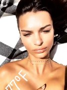 Emily Ratajkowski nude 13