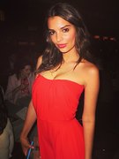 Emily Ratjkowski nude 16