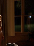 Emma Greenwell nude 1