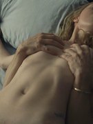 Evelyne Brochu nude 0