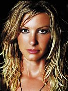 Faith Hill nude 7