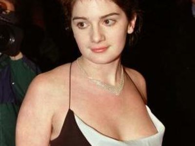 Gaby Hoffmann Sexy Pics